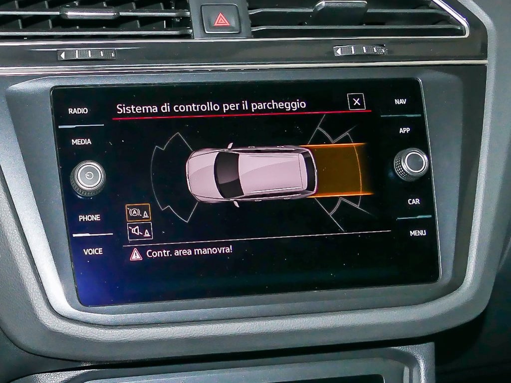 VOLKSWAGEN Tiguan 2.0 tdi r-line 150cv dsg