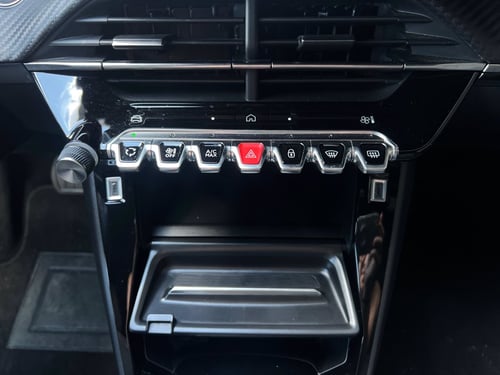 PEUGEOT 2008 PureTech 130 S&S EAT8 GT