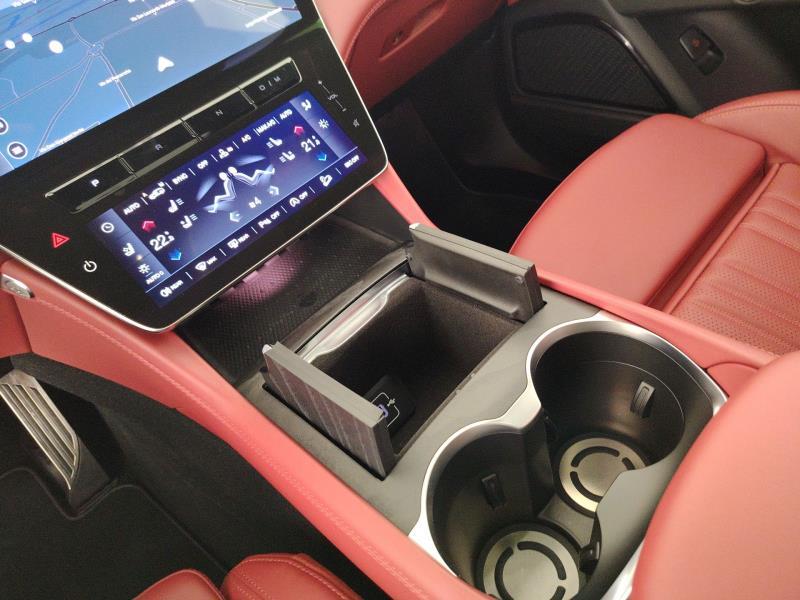 MASERATI Grecale 2.0 mhev modena 330cv auto