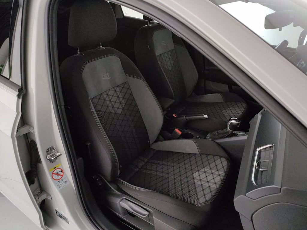 VOLKSWAGEN Taigo 1.0 tsi r-line 110cv dsg