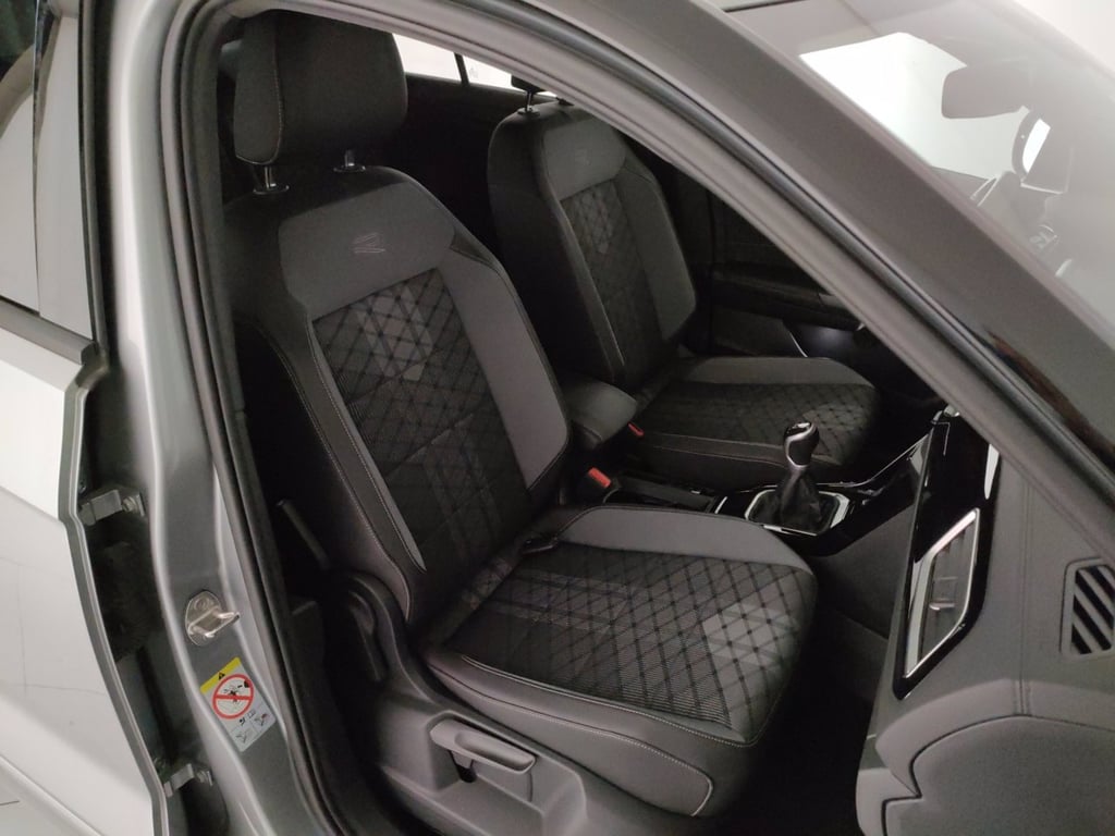 VOLKSWAGEN T-roc 1.0 tsi r-line 110cv