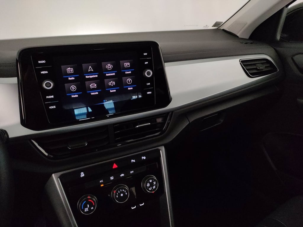 VOLKSWAGEN T-roc 1.0 tsi life 110cv
