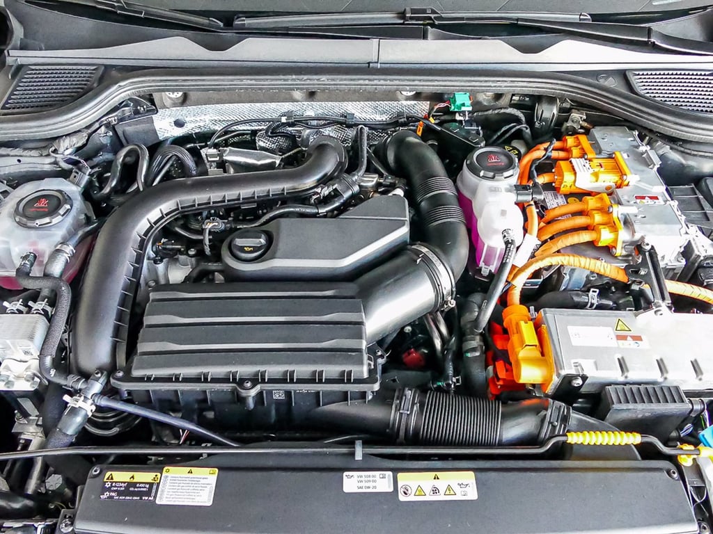 VOLKSWAGEN Golf 1.5 tsi ehybrid life 204cv dsg