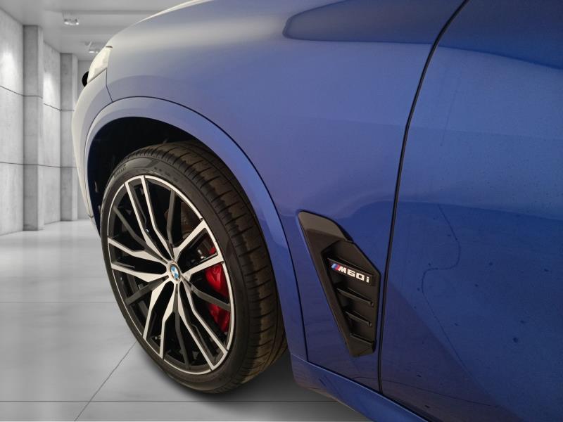BMW X5 m60i auto