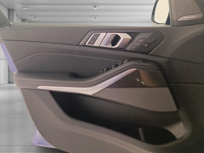 BMW X5 m60i auto
