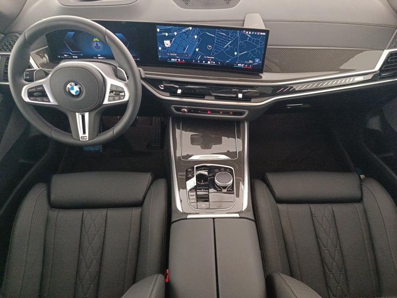 BMW X5 m60i auto