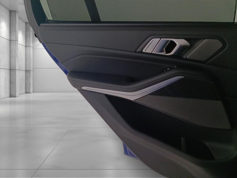 BMW X5 m60i auto