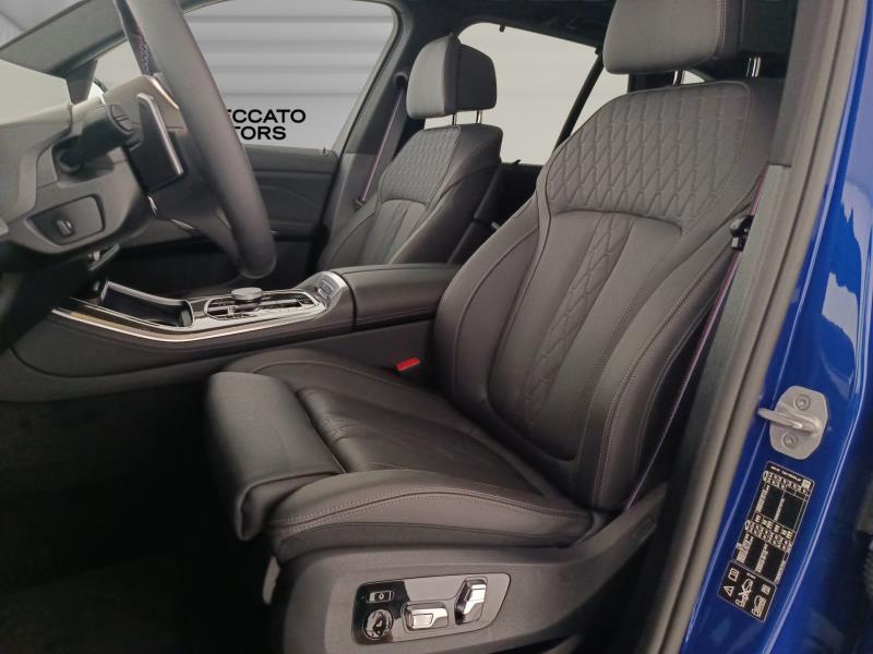 BMW X5 m60i auto