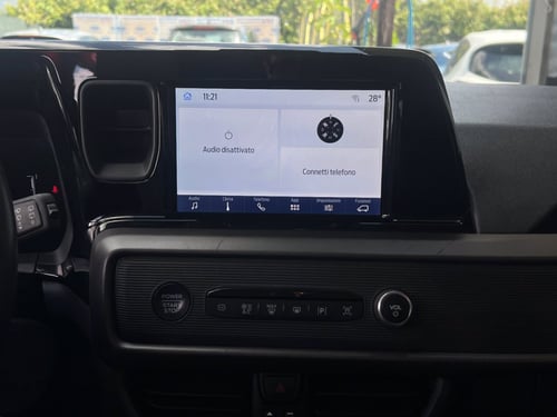 FORD Tourneo Courier 1.0 EcoBoost Titanium