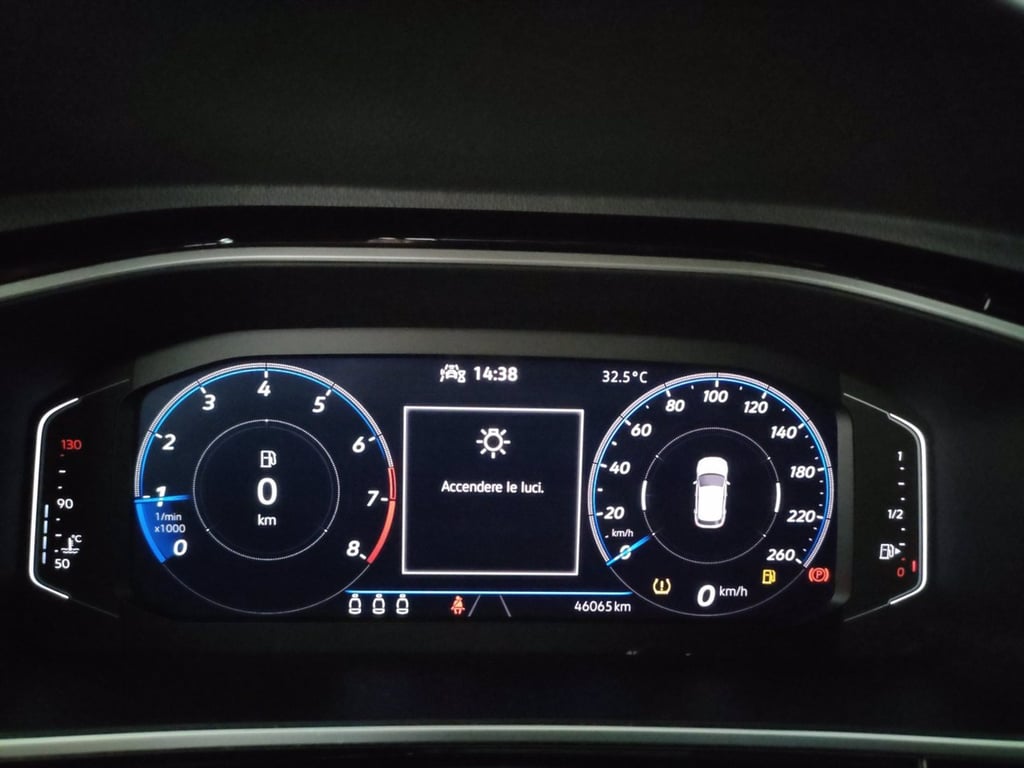 VOLKSWAGEN T-roc 1.0 tsi r-line 110cv