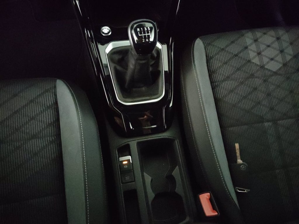 VOLKSWAGEN T-roc 1.0 tsi r-line 110cv