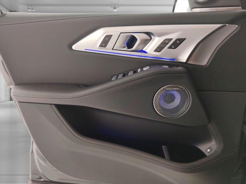 BMW Xm 50e auto