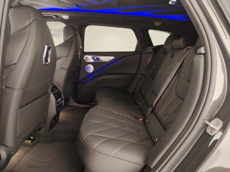 BMW Xm 50e auto
