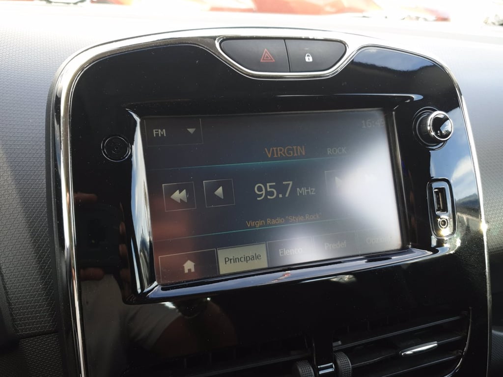 RENAULT 2012 Benzina Clio IV 5p 1.2 Live 75cv