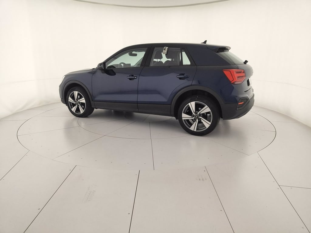 AUDI Q2 35 1.5 tfsi business