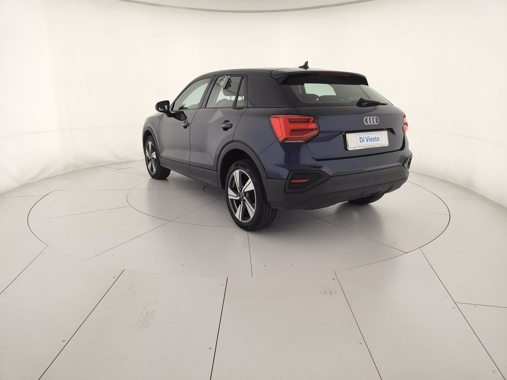 AUDI Q2 35 1.5 tfsi business