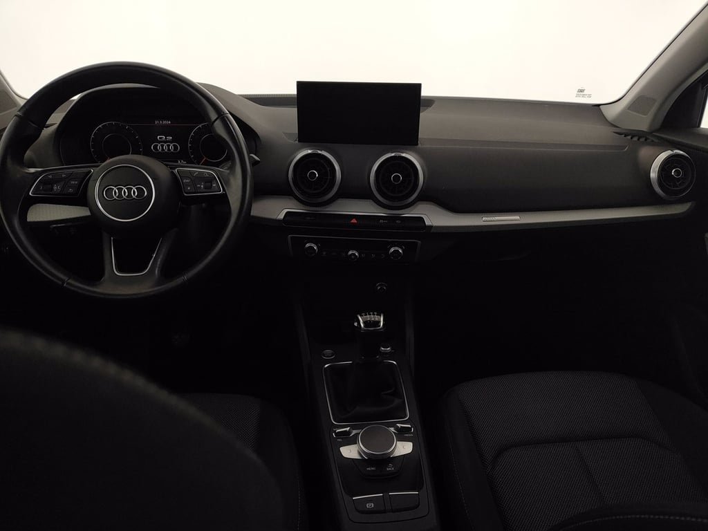 AUDI Q2 35 1.5 tfsi business