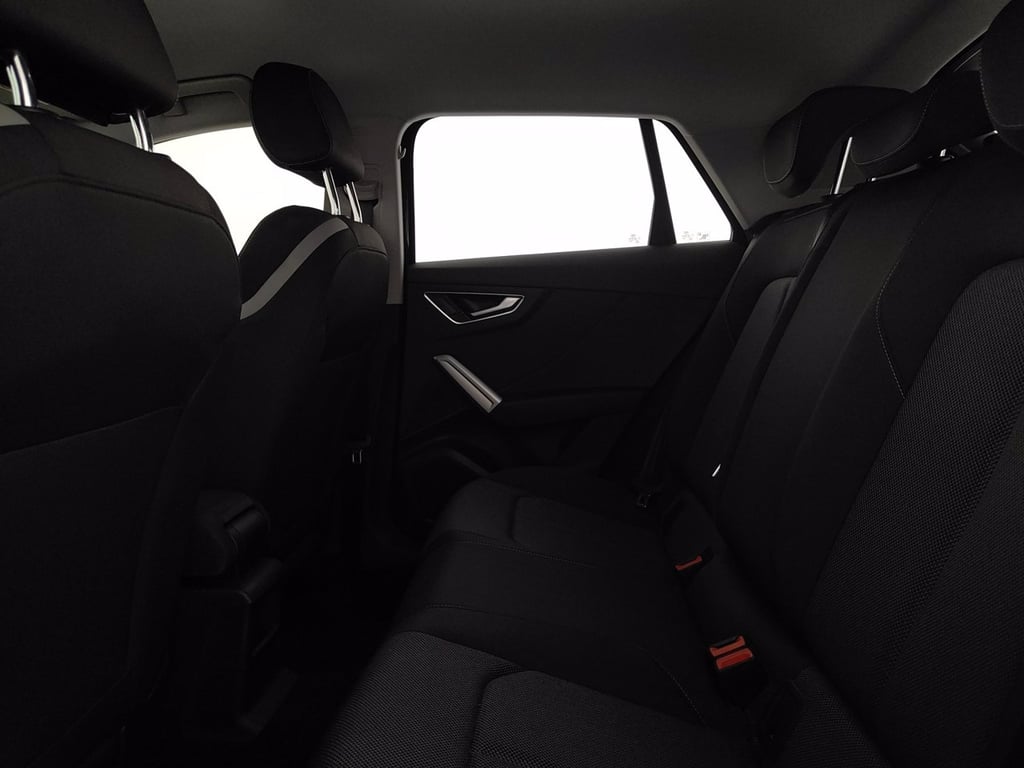 AUDI Q2 35 1.5 tfsi business
