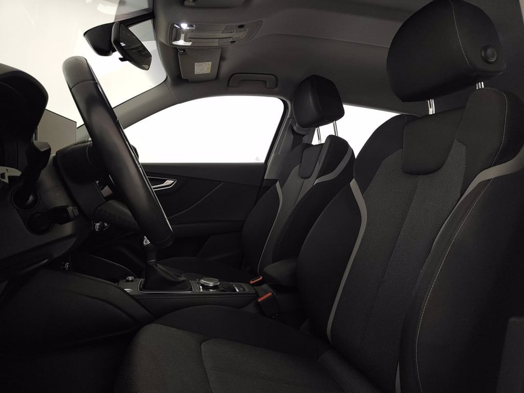 AUDI Q2 35 1.5 tfsi business
