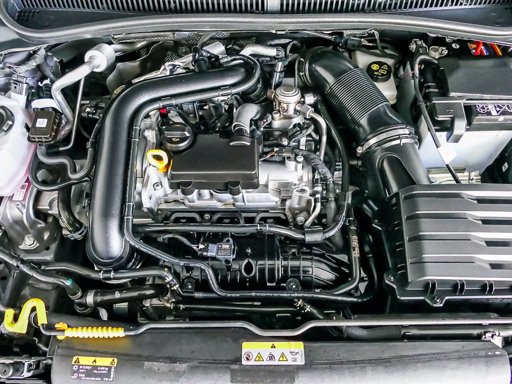VOLKSWAGEN Polo 1.0 tsi r-line 95cv
