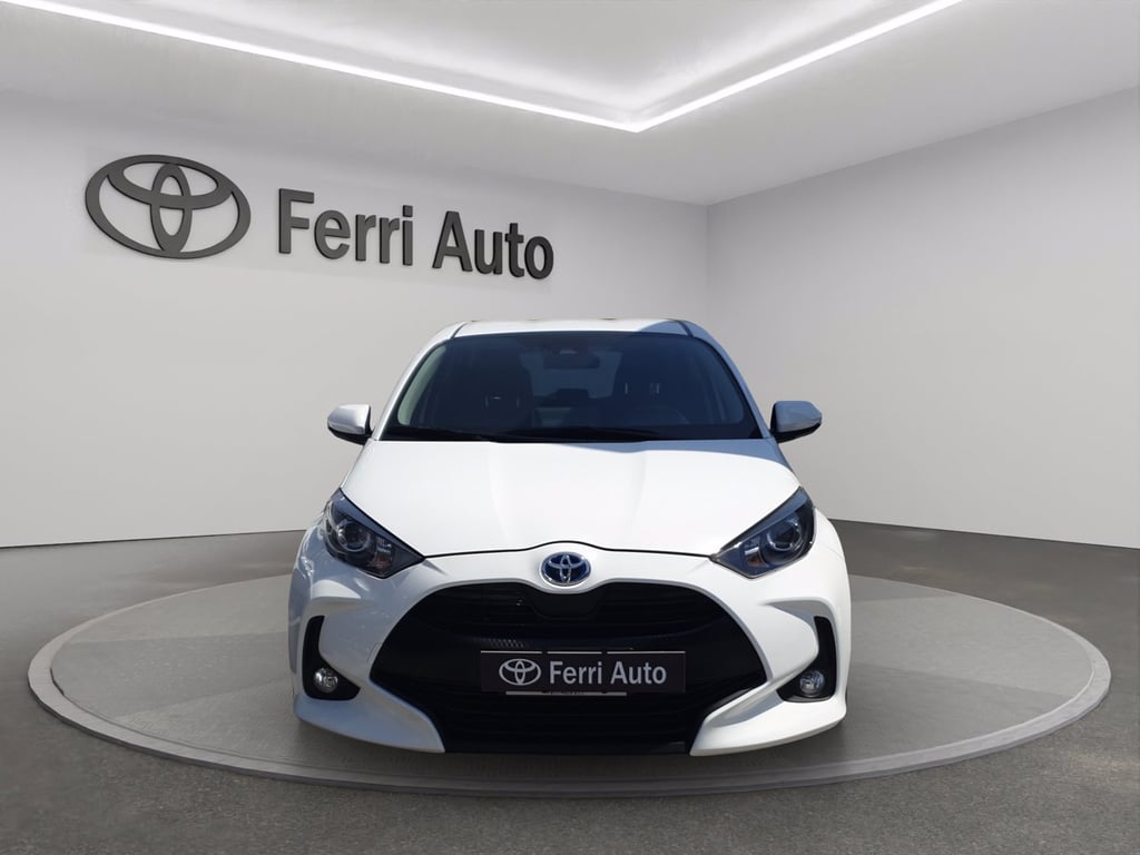 TOYOTA Yaris 1.5h active