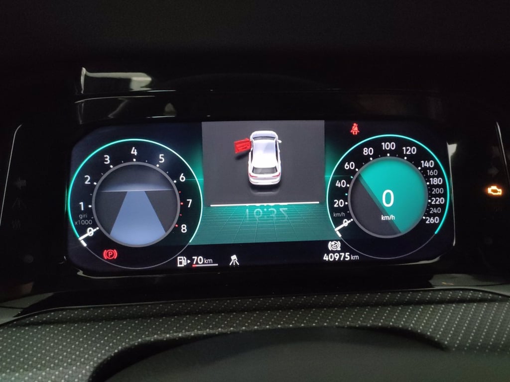 VOLKSWAGEN Golf 1.5 tsi evo r-line 130cv