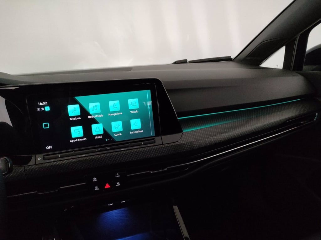 VOLKSWAGEN Golf 1.5 tsi evo r-line 130cv