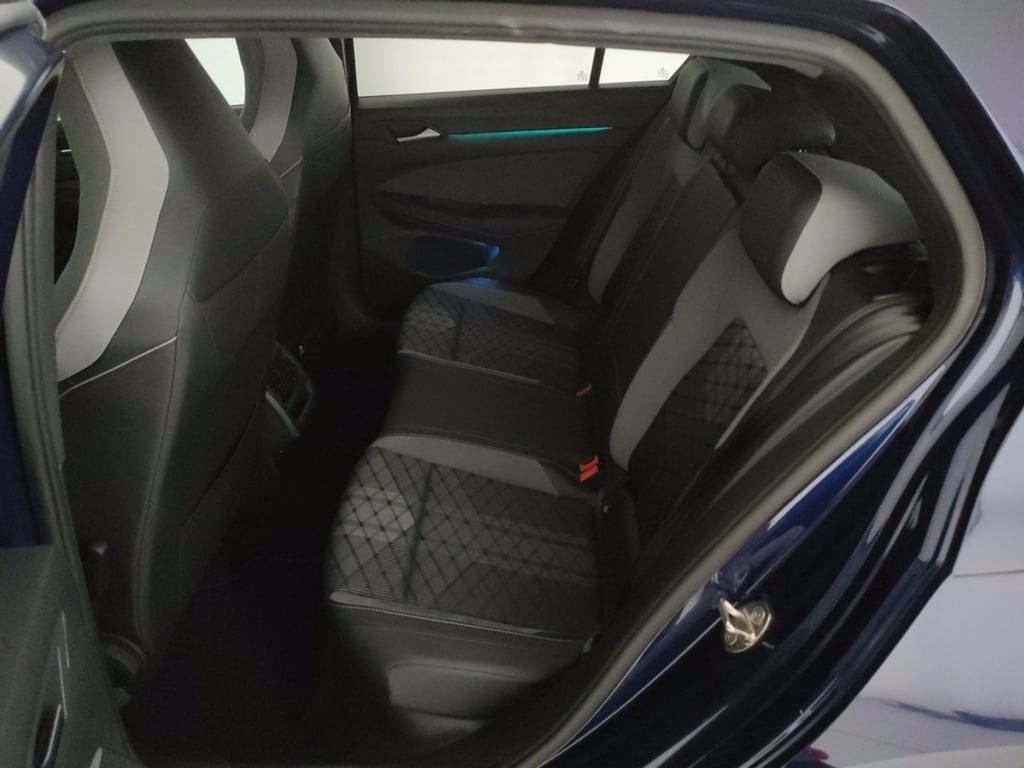 VOLKSWAGEN Golf 1.5 tsi evo r-line 130cv