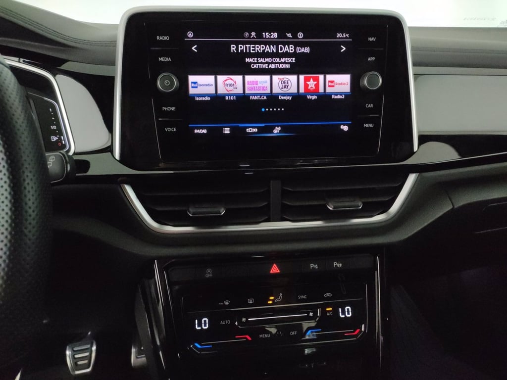 VOLKSWAGEN T-roc 1.5 tsi r-line