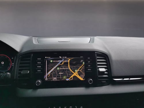 SKODA Karoq 1.5 tsi sportline dsg