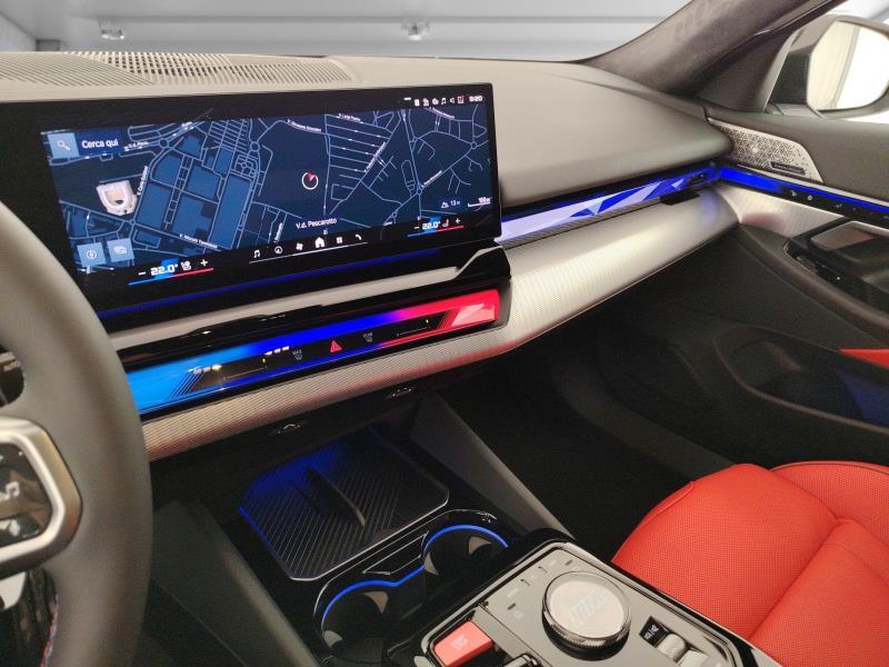BMW M5 4.4 727cv auto