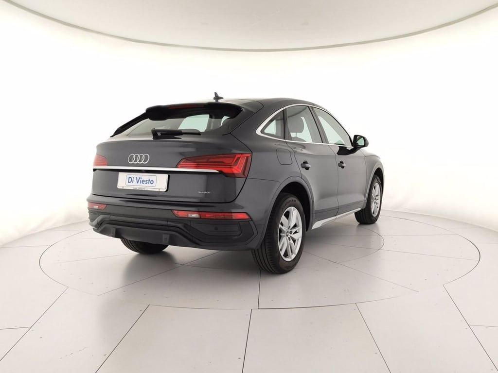 AUDI Q5 sportback 40 2.0 tdi mhev 12v business advanced quattro s-tronic