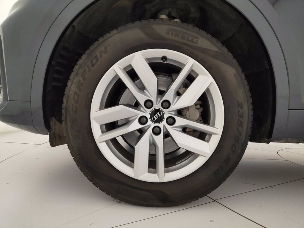 AUDI Q5 sportback 40 2.0 tdi mhev 12v business advanced quattro s-tronic
