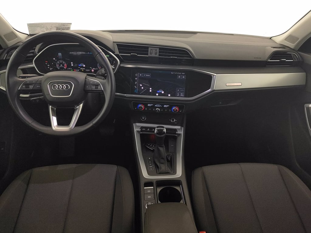 AUDI Q3 35 2.0 tdi business advanced s-tronic