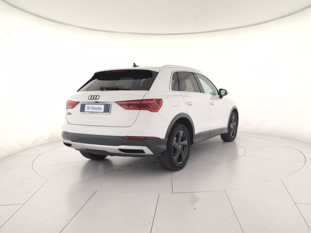 AUDI Q3 35 2.0 tdi business advanced s-tronic