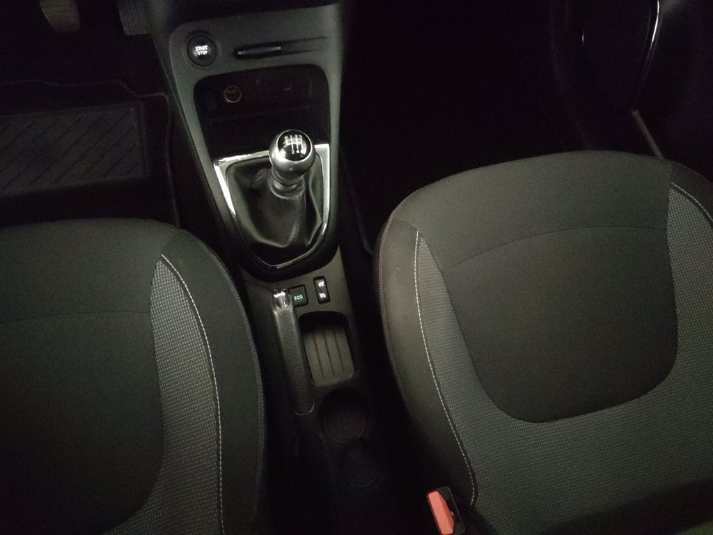 RENAULT Captur 1.5 dci intens (energy r-link) 110cv