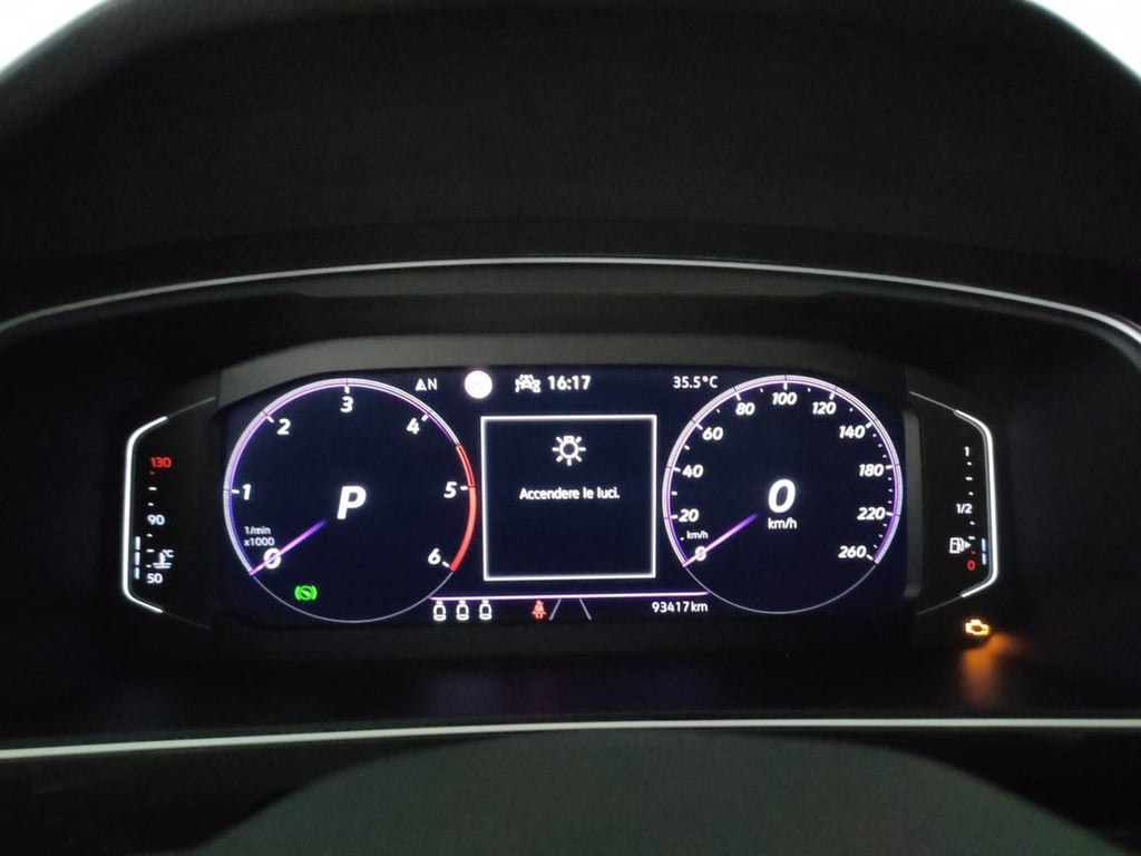 VOLKSWAGEN Tiguan 2.0 tdi r-line 150cv dsg