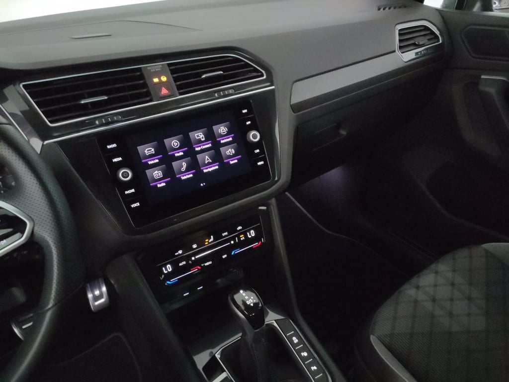 VOLKSWAGEN Tiguan 2.0 tdi r-line 150cv dsg