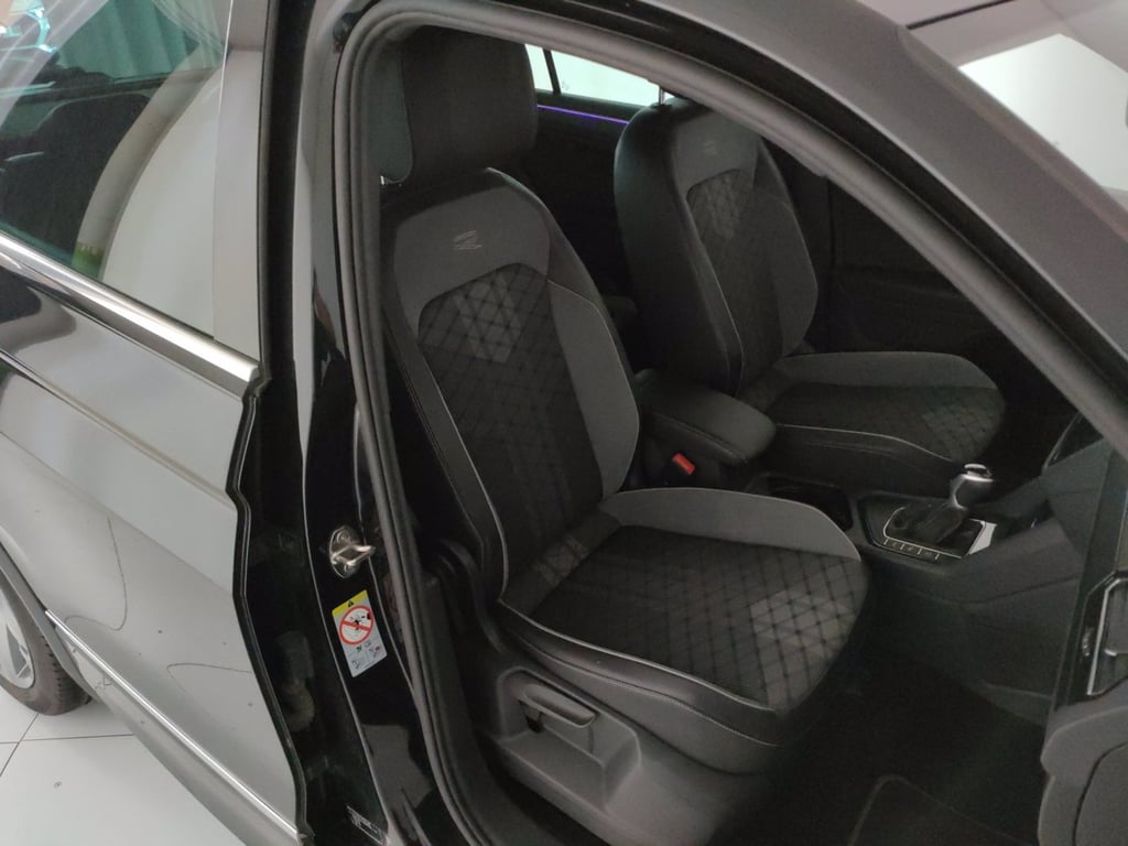 VOLKSWAGEN Tiguan 2.0 tdi r-line 150cv dsg