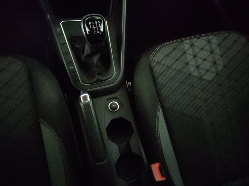 VOLKSWAGEN Polo 1.0 tsi r-line 95cv