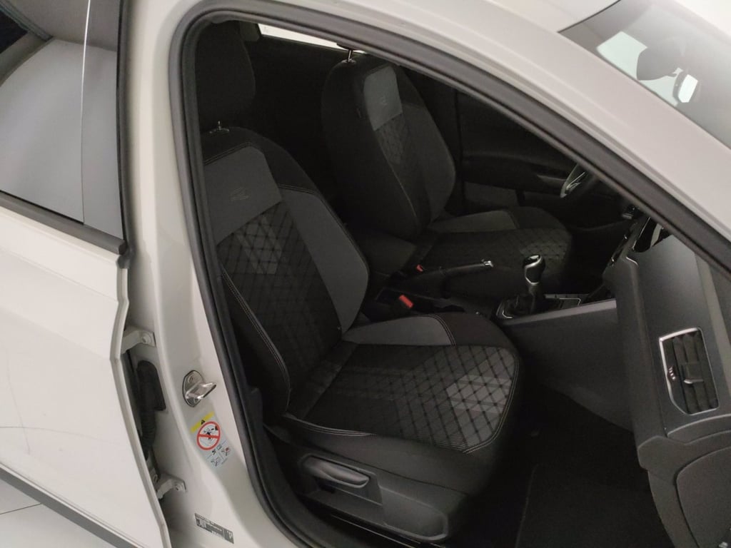 VOLKSWAGEN Polo 1.0 tsi r-line 95cv