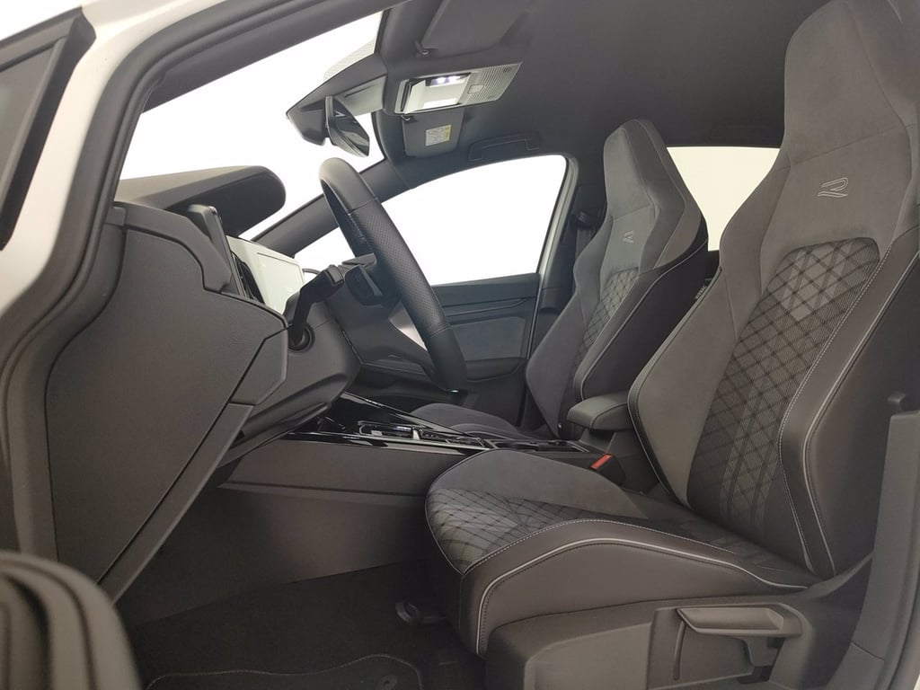 VOLKSWAGEN Golf 1.5 etsi evo r-line 130cv dsg