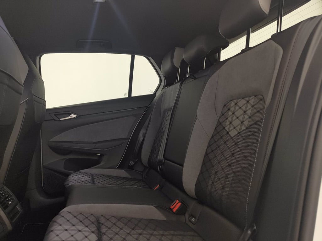 VOLKSWAGEN Golf 1.5 etsi evo r-line 130cv dsg