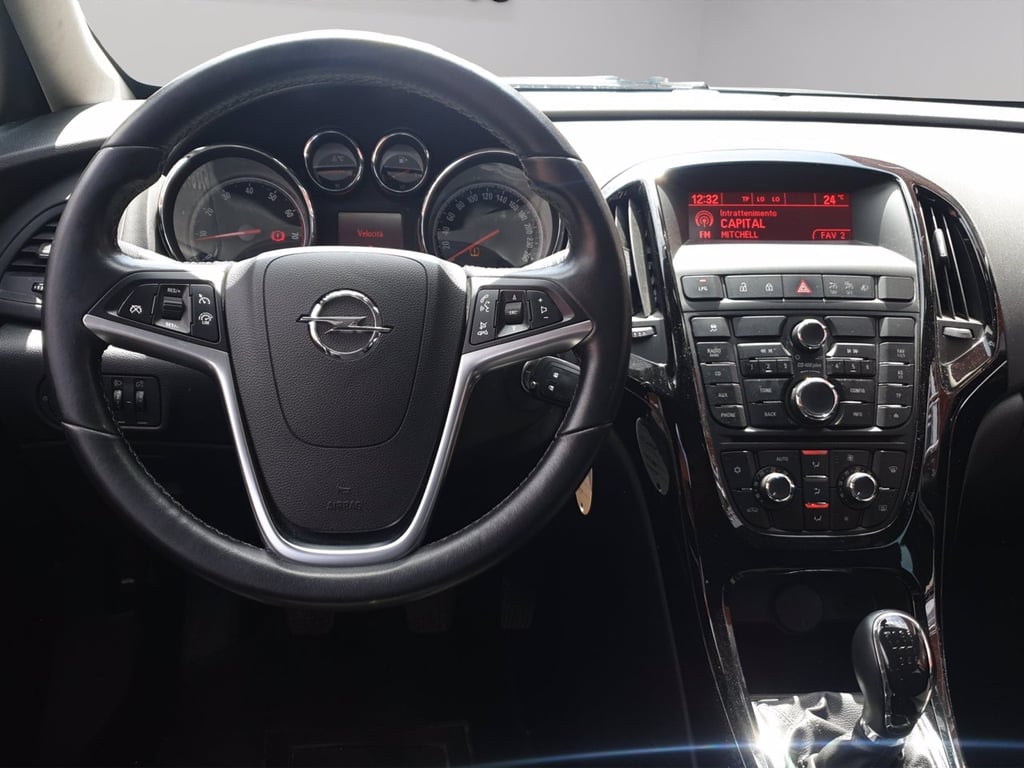 OPEL 2010 Astra IV Be Sports Tourer 1.4 t Elective Gpl-tech 140cv