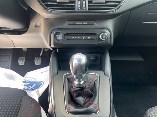 FORD Focus 1.0t ecoboost h st-line x 125cv