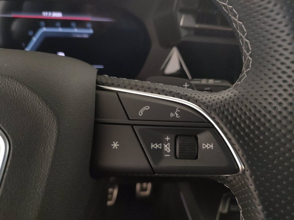 AUDI A3 allstreet 2.0 tdi identity contrast 150cv s-tronic