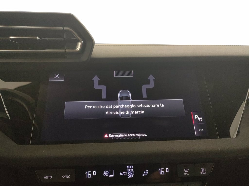 AUDI A3 allstreet 2.0 tdi identity contrast 150cv s-tronic