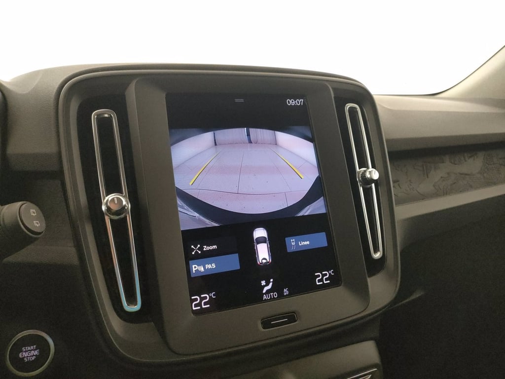 VOLVO Xc40 1.5 t2 momentum auto my21