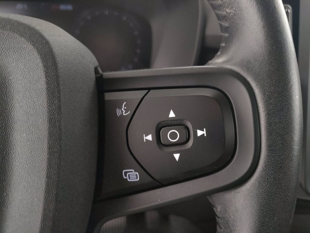 VOLVO Xc40 1.5 t2 momentum auto my21