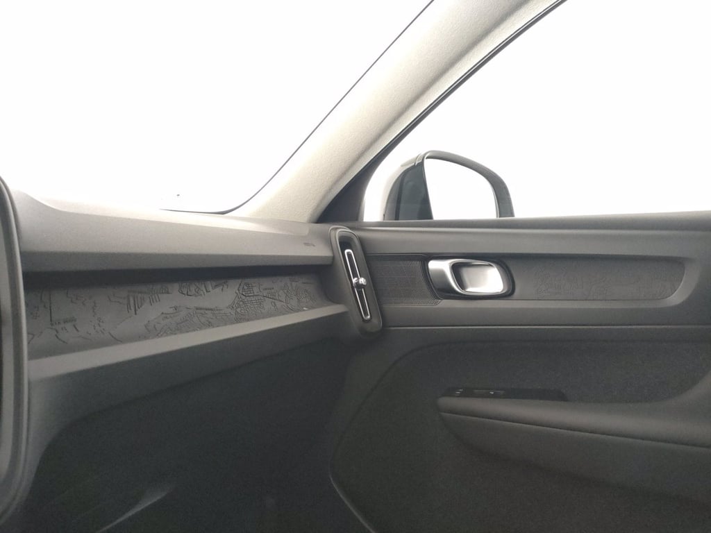 VOLVO Xc40 1.5 t2 momentum auto my21